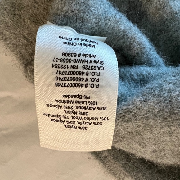 Aritzia Little Moon, Puff Sleeve Sweater, Size XS - Picture 11 of 11